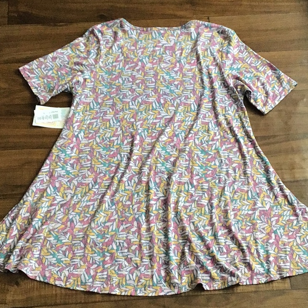 💸30%Off2🛒 Lularoe Perfect T top NWT - Picture 5 of 5
